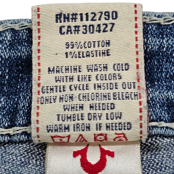 True Religion Capri Jeans Womens Size26 Disco Lily Big T Embellished Distressed - Picture 12 of 15
